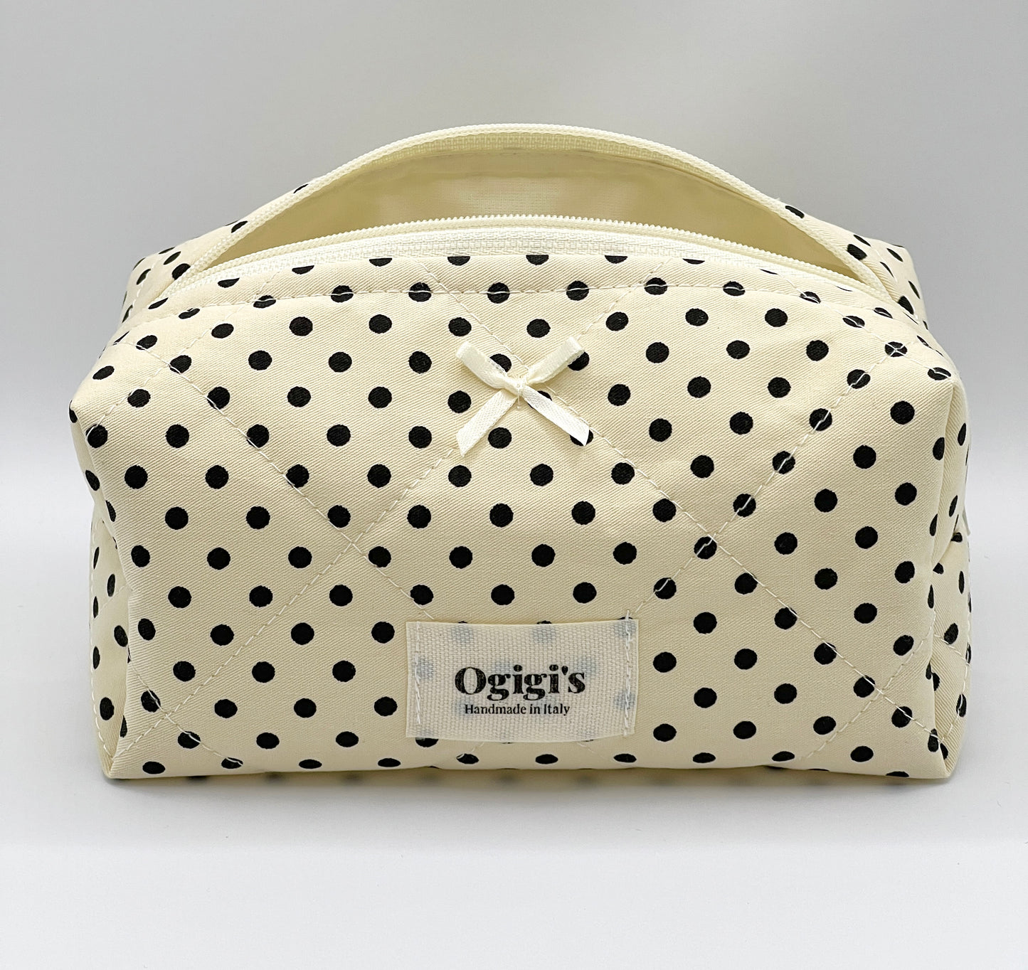 Beauty case dots