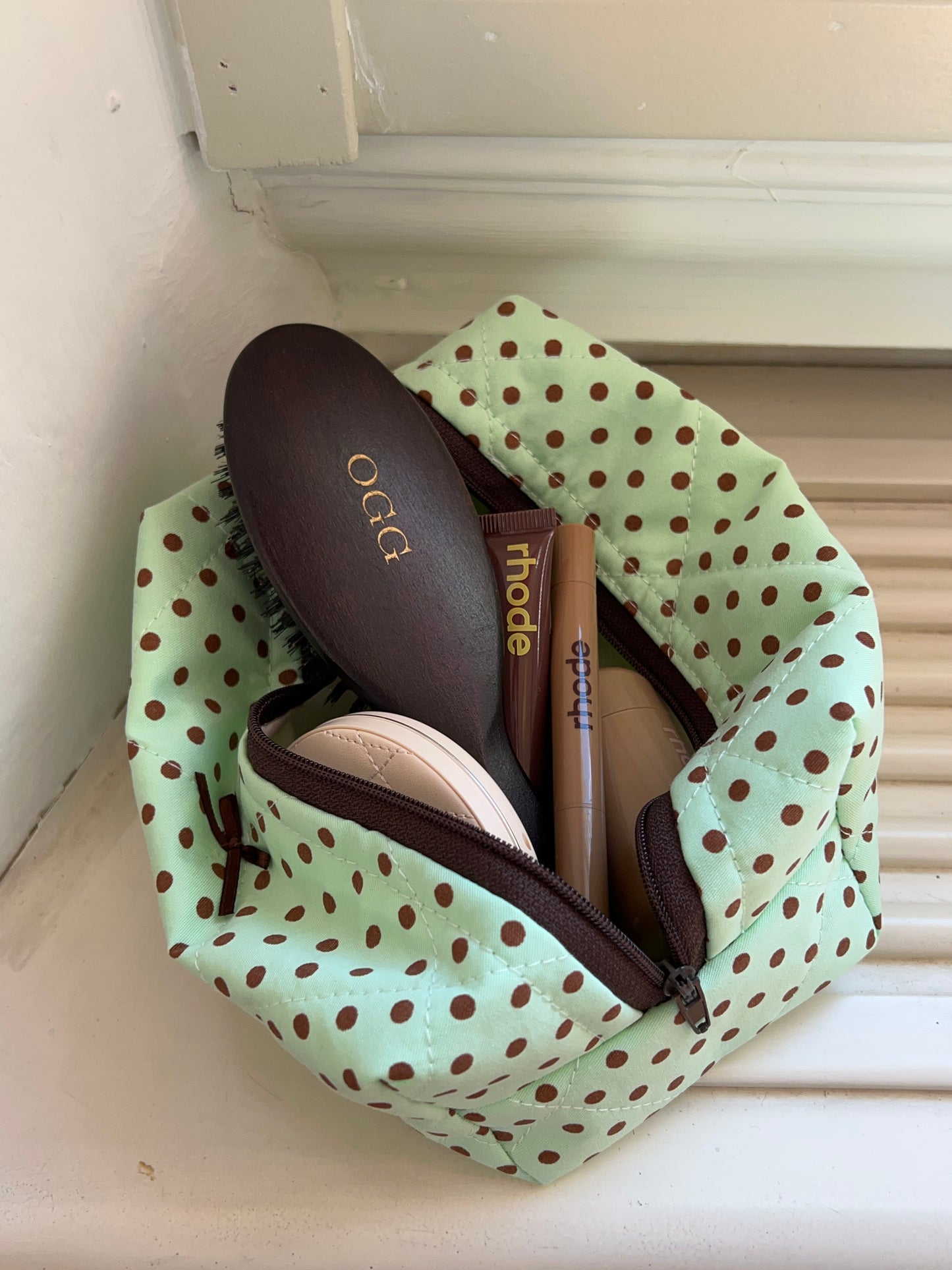 Beauty case dots