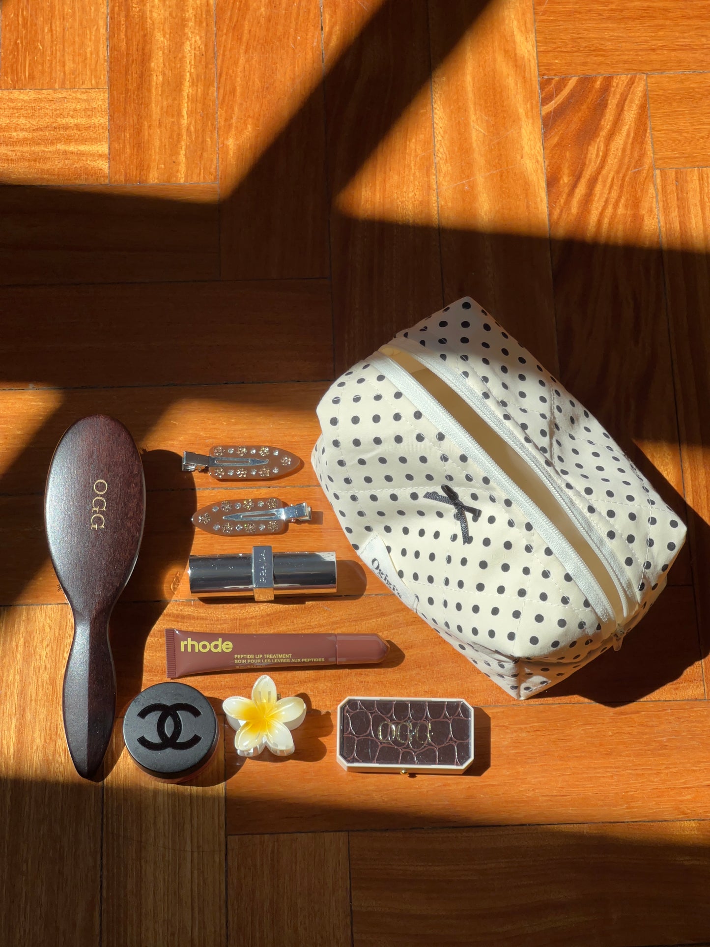 Beauty case dots
