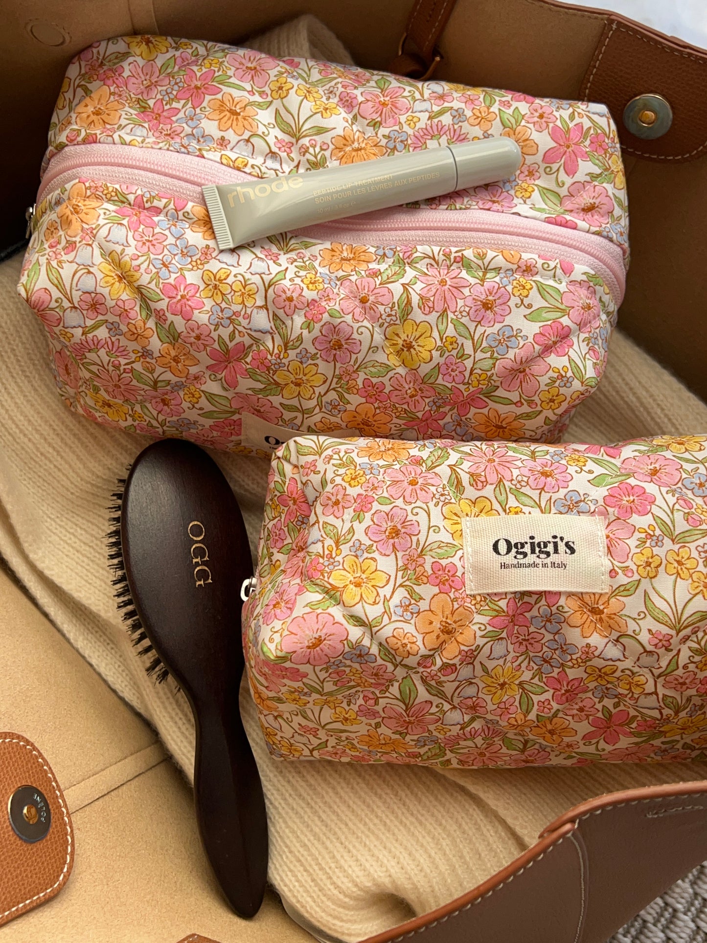Beauty case flower field